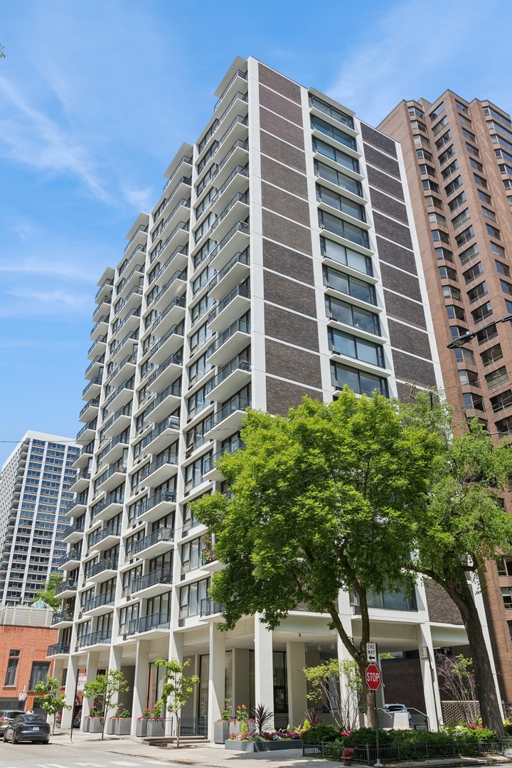 1400 N State Parkway #9C, Chicago, IL 60610
