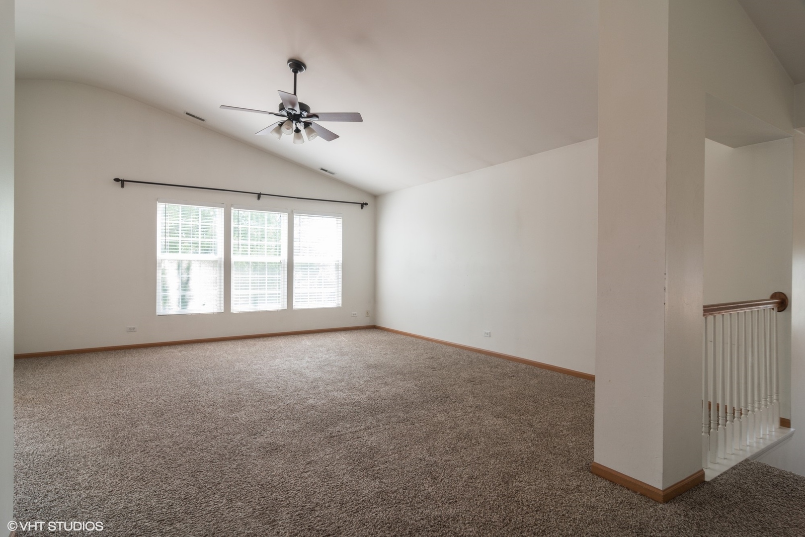3126 Ollerton Avenue, Aurora, IL 60502