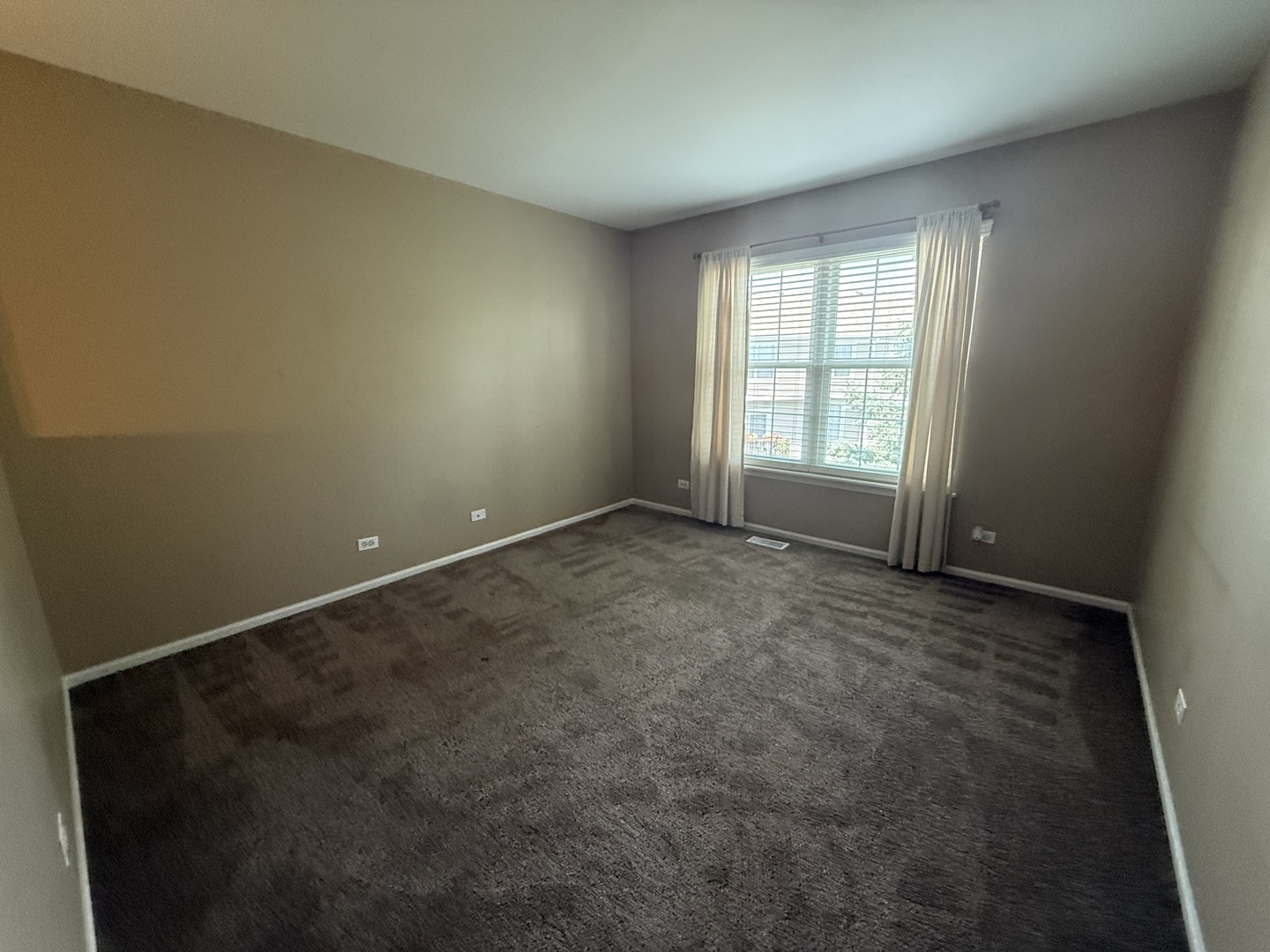 2340 Hudson Circle, Aurora, IL 60502