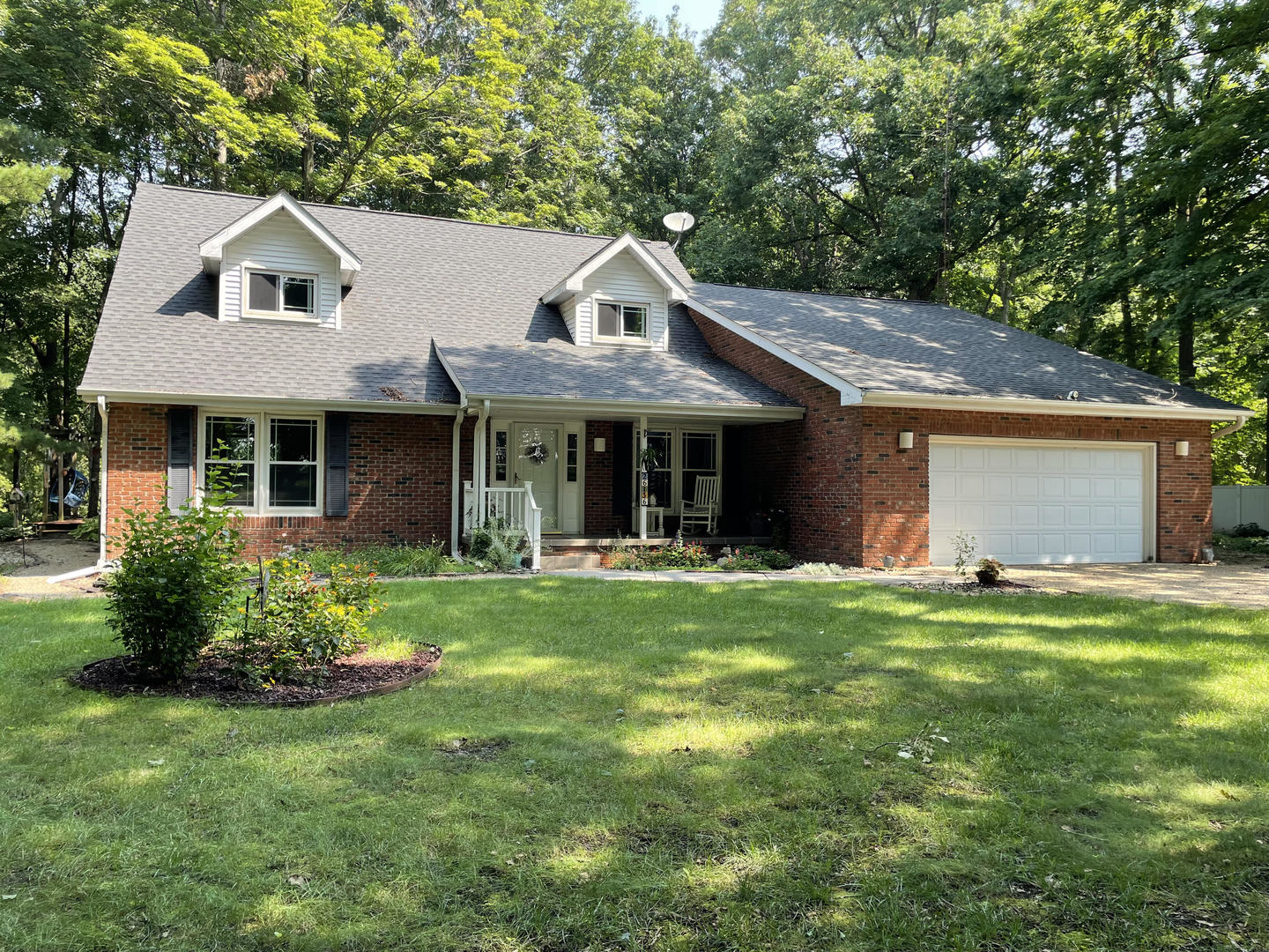 26136 E 2200 North Road, Lexington, IL 61753
