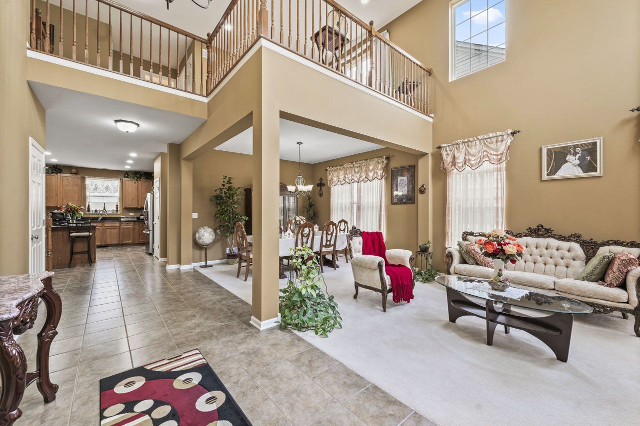 2023 Torino Drive, Elgin, IL 60123