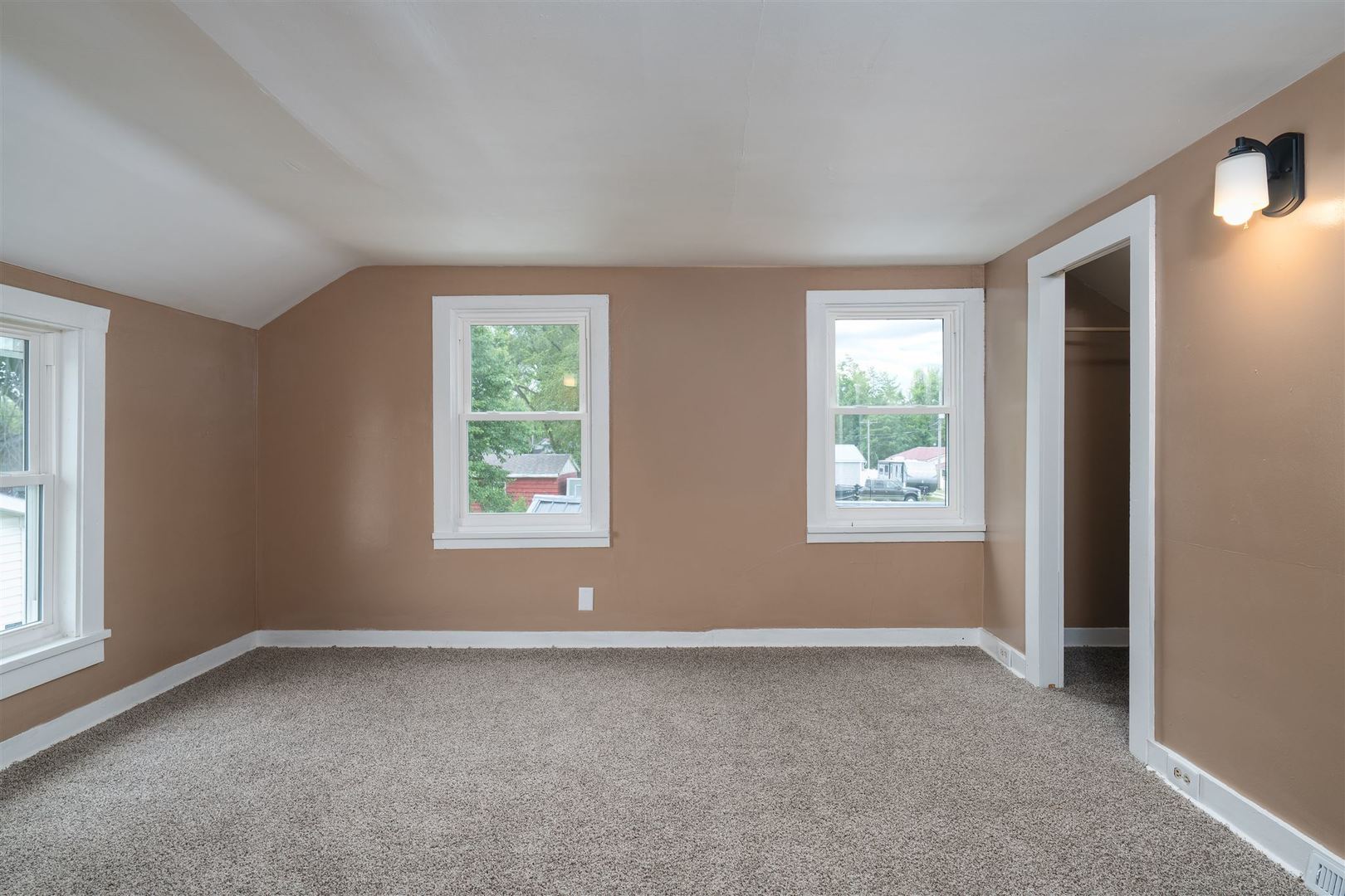 503 Commercial Street, Chenoa, IL 61726