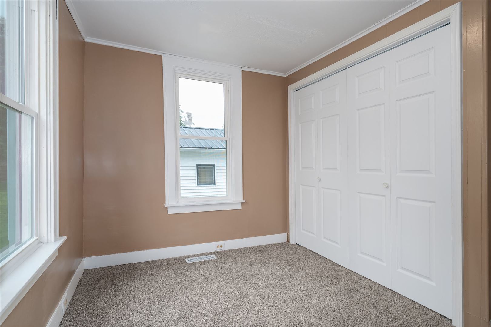 503 Commercial Street, Chenoa, IL 61726