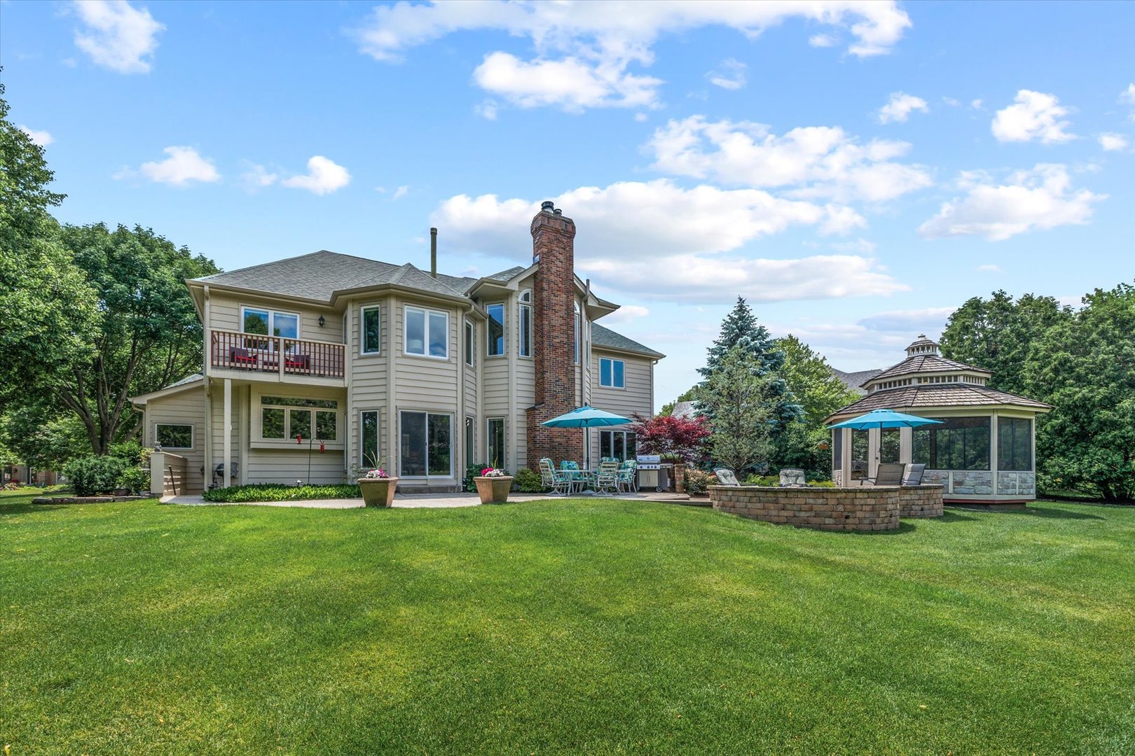 1607 Vincent Court, Naperville, IL 60564