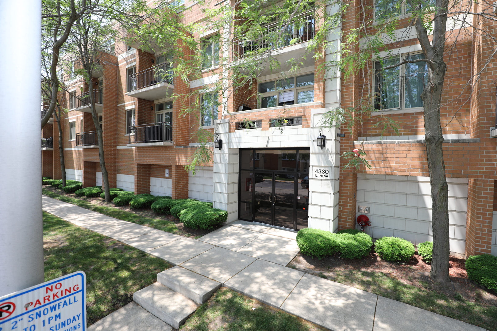 4330 N Neva Avenue #411, Norridge, IL 60706
