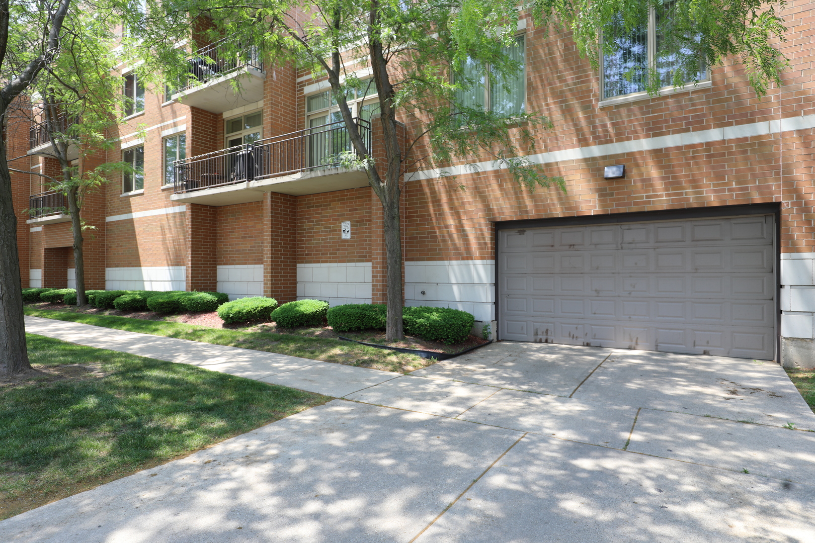 4330 N Neva Avenue #411, Norridge, IL 60706