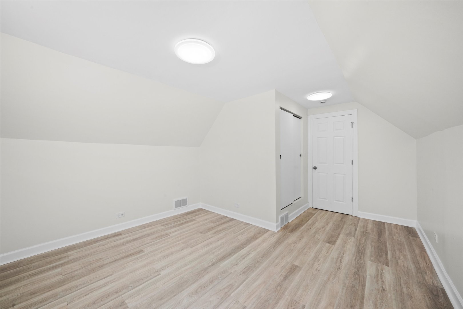 10846 S Sacramento Avenue, Chicago, IL 60655