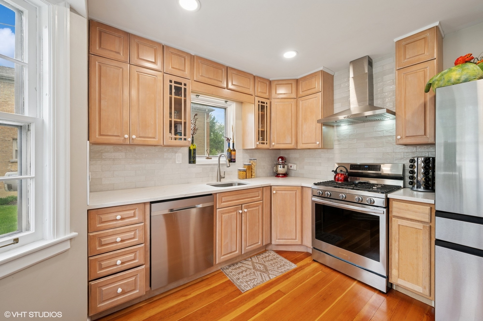 6134 N Tripp Avenue, Chicago, IL 60646