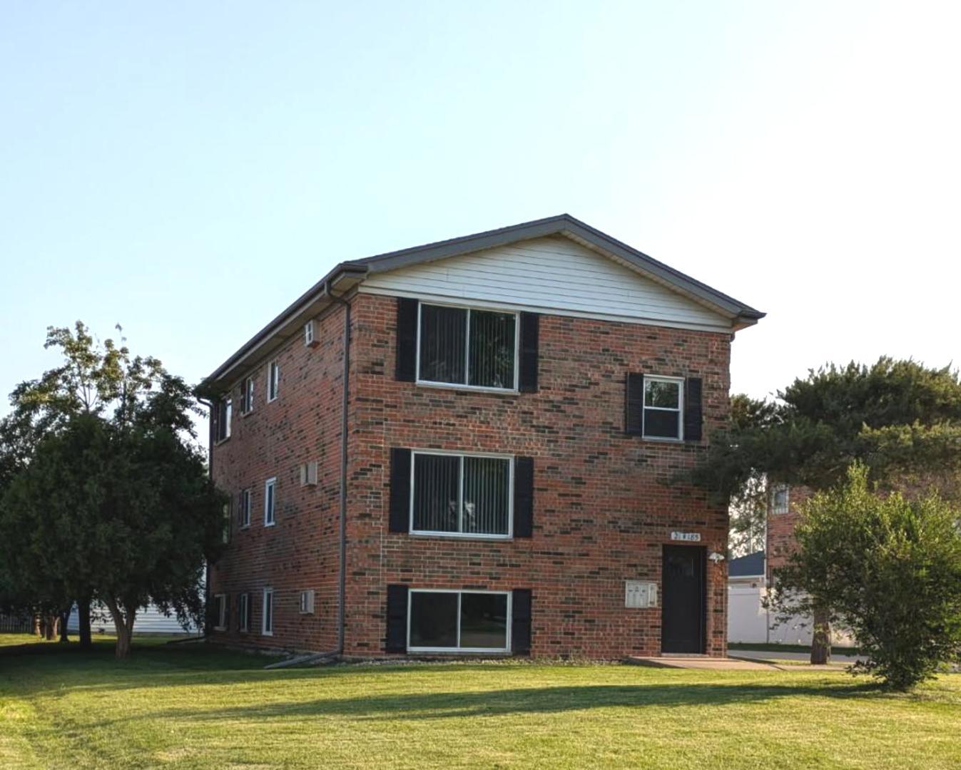 21W185 Tee Lane #A, Itasca, IL 60143
