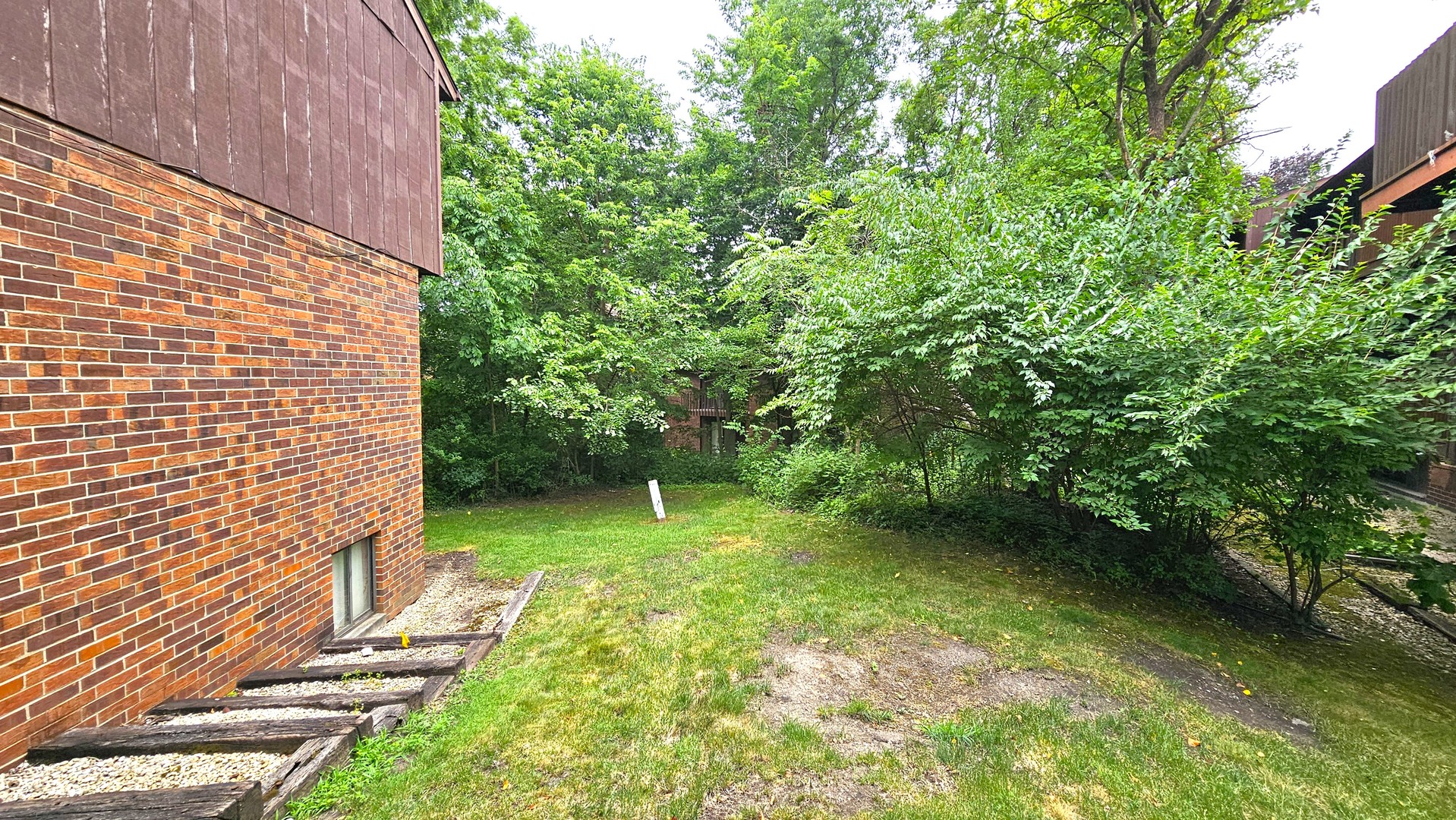 1461 W Midland Court, Joliet, IL 60436