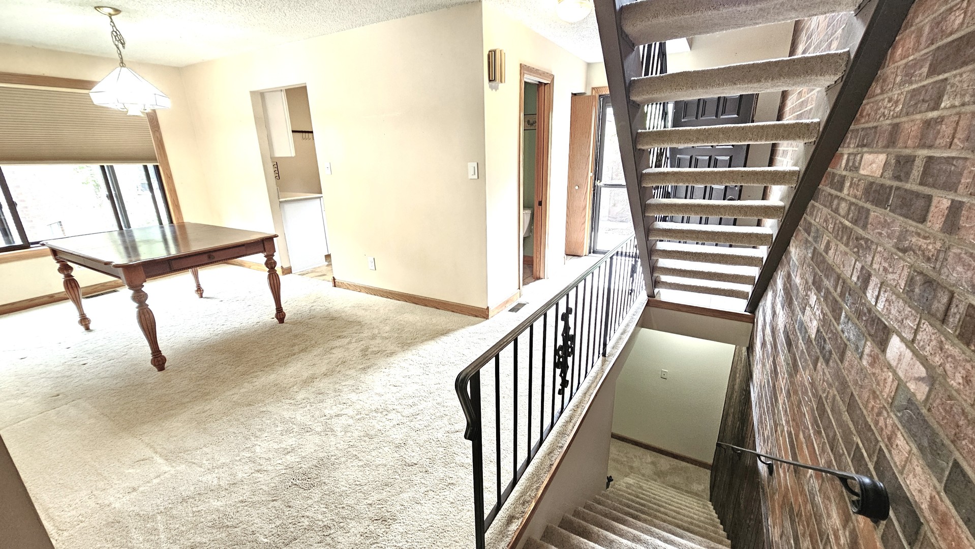 1461 W Midland Court, Joliet, IL 60436