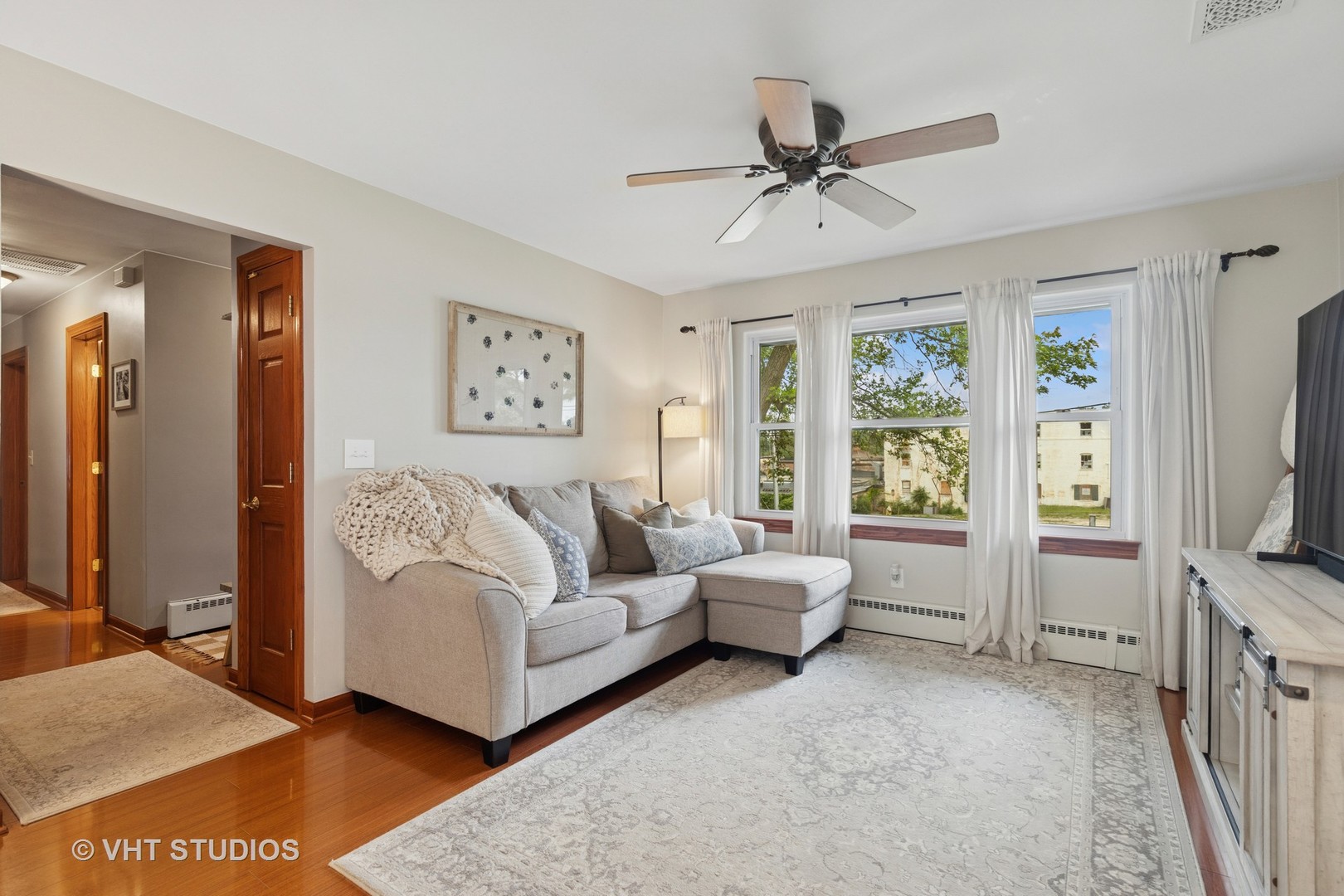 207 S Van Buren Street, East Dundee, IL 60118