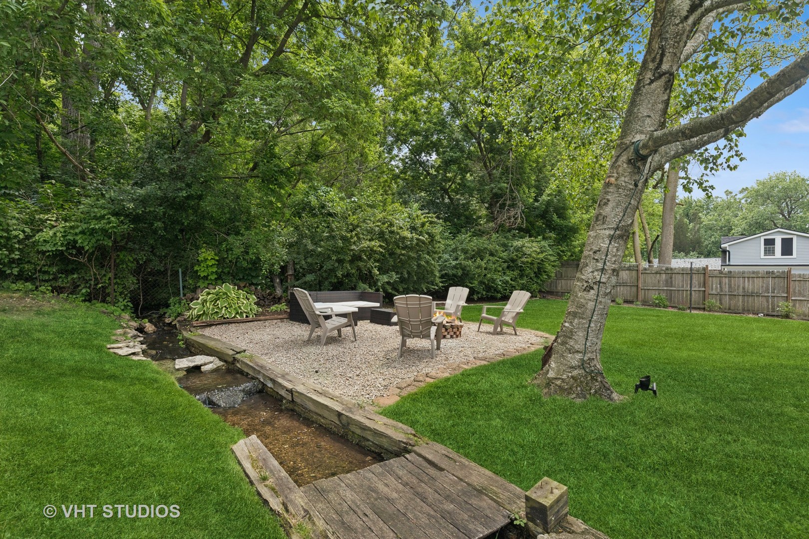 207 S Van Buren Street, East Dundee, IL 60118
