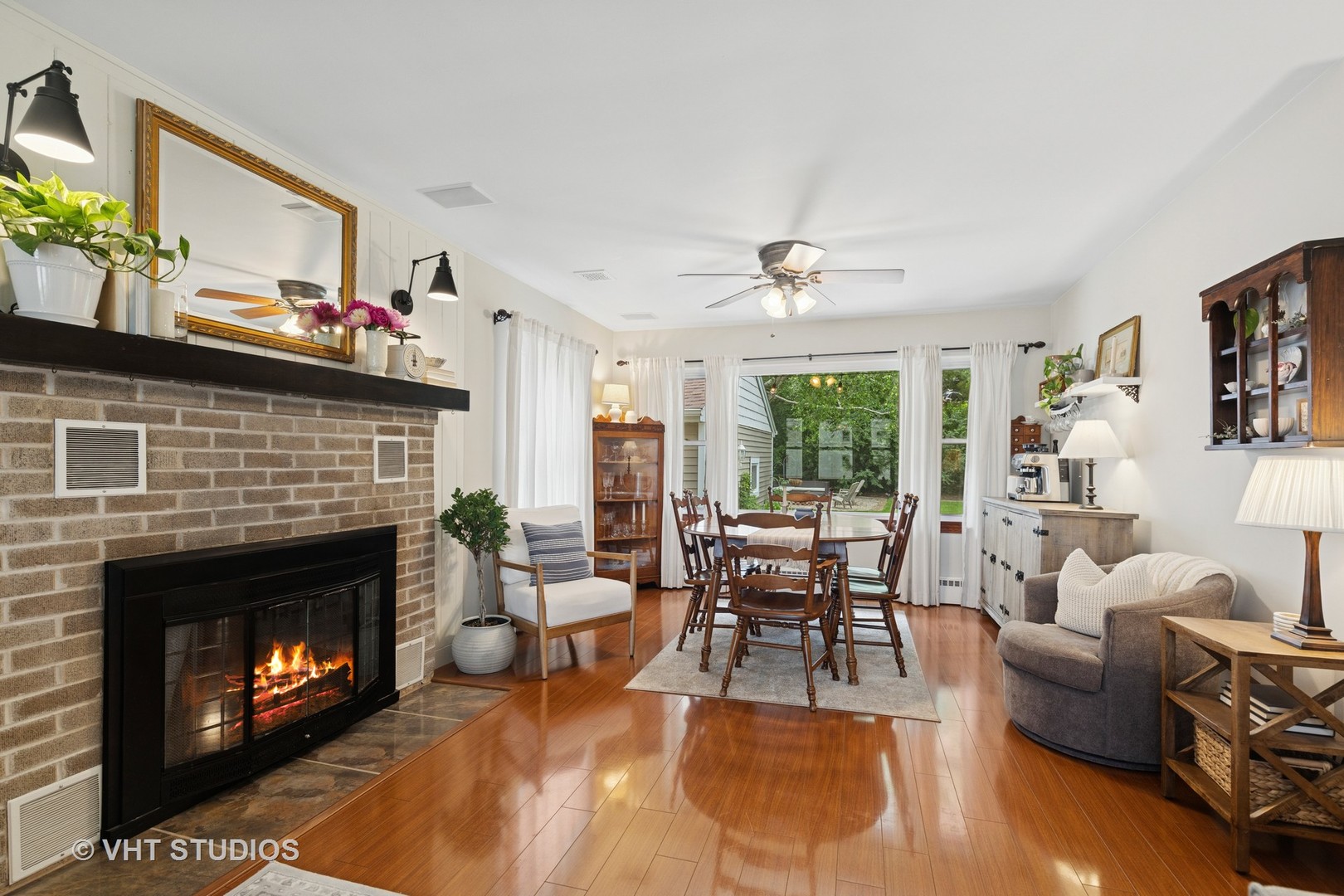 207 S Van Buren Street, East Dundee, IL 60118