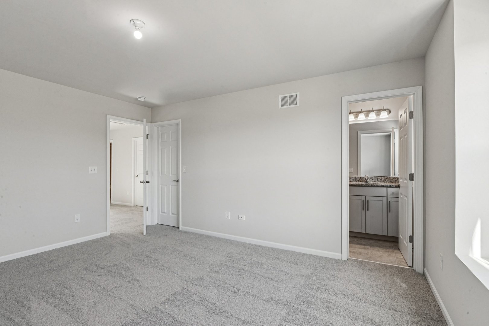 811 Station Boulevard, Elburn, IL 60119