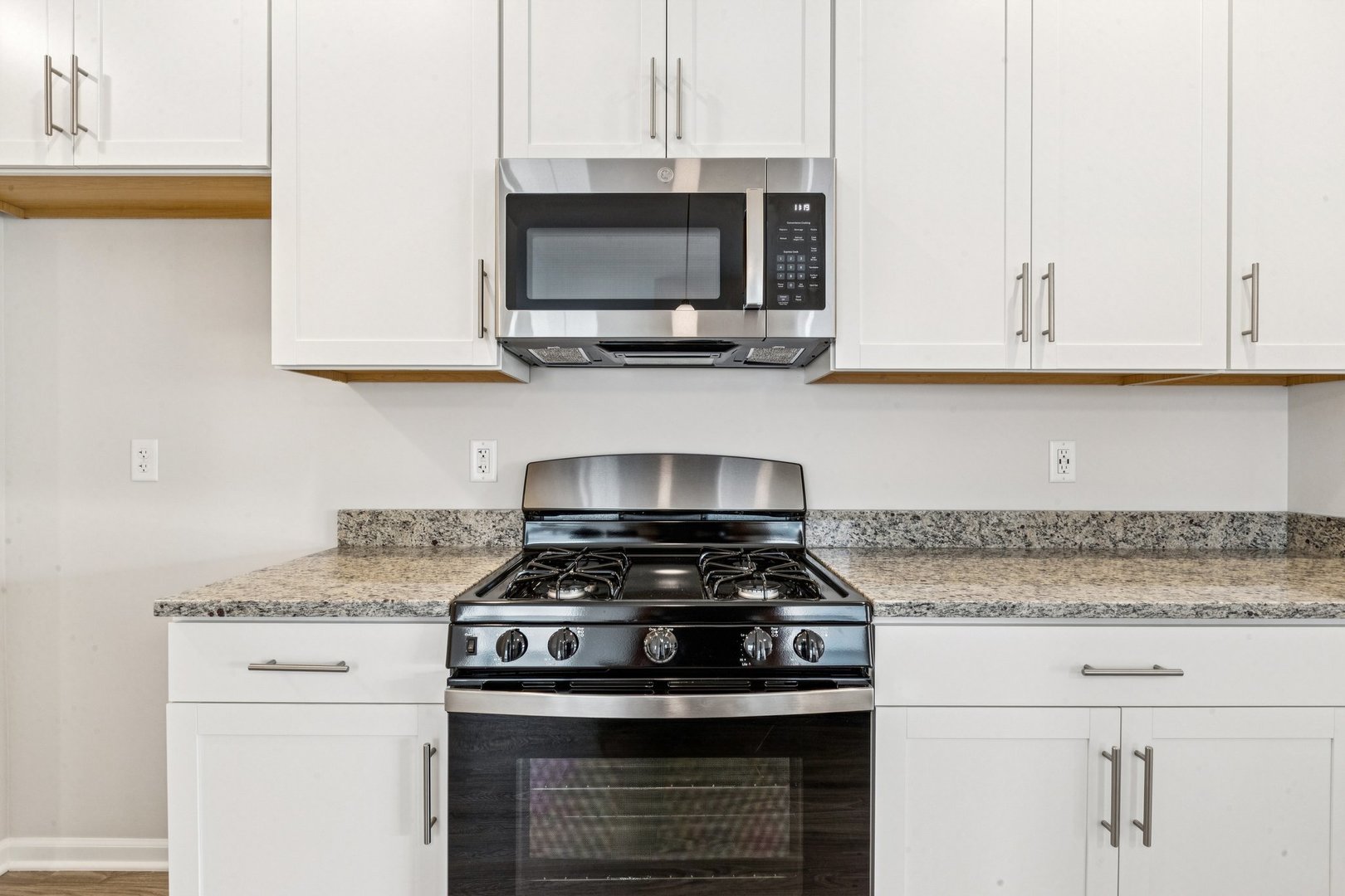 811 Station Boulevard, Elburn, IL 60119