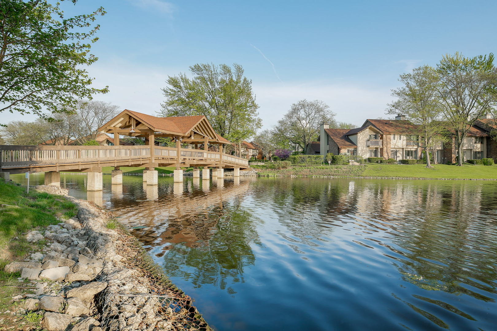 12 Kyle Court, Willowbrook, IL 60527