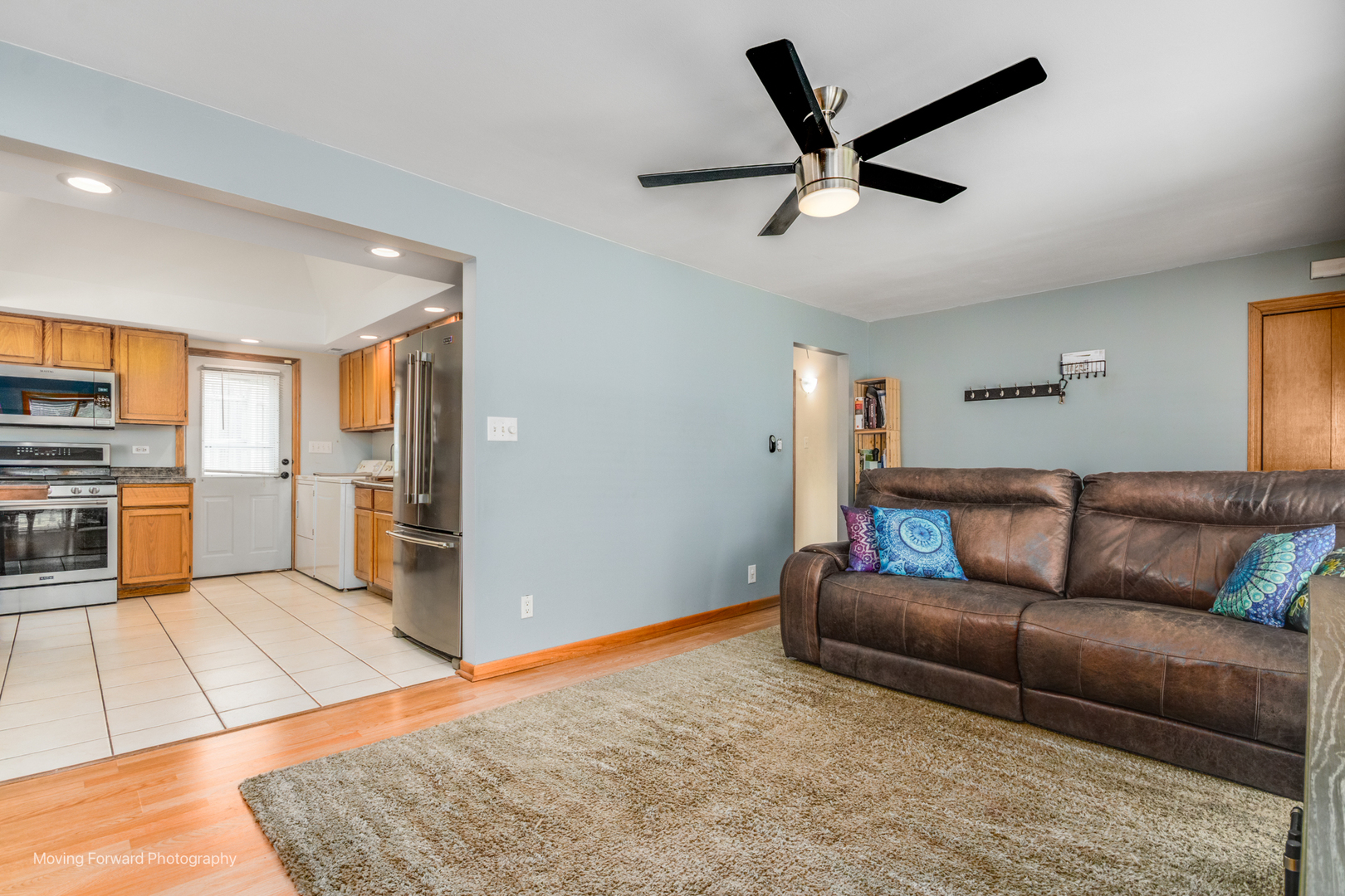 1N559 Newton Avenue, Glen Ellyn, IL 60137