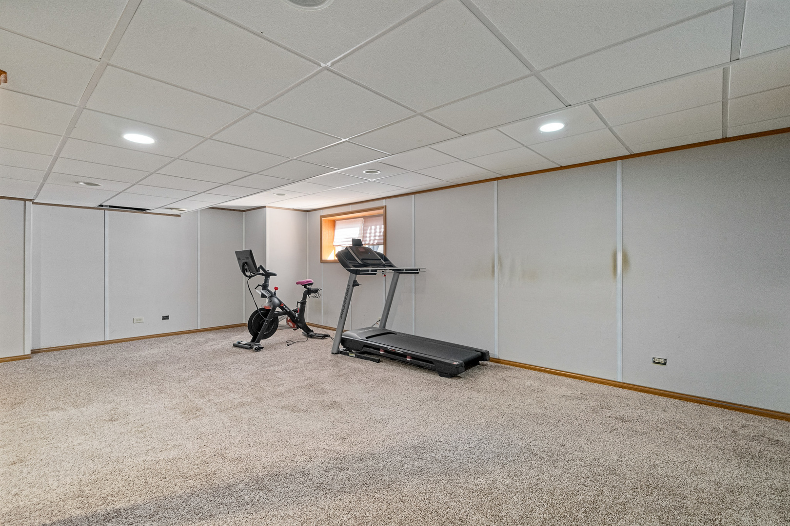 2658 Bauer Road, North Aurora, IL 60542