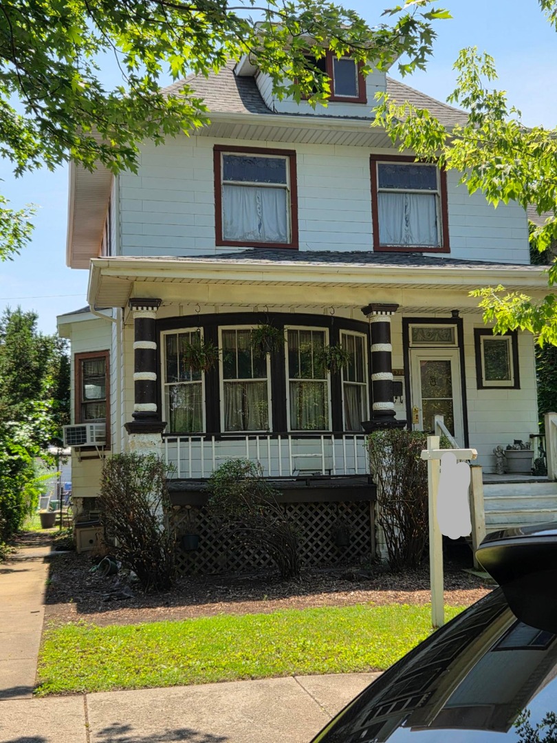 5071 W Pensacola Avenue, Chicago, IL 60641