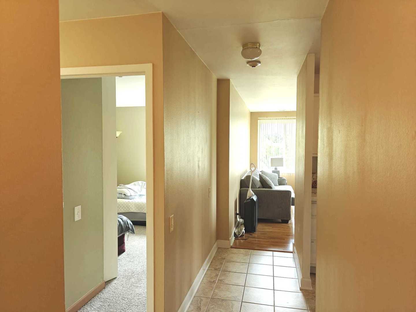 425 Walnut Creek Lane #1401, Lisle, IL 60532