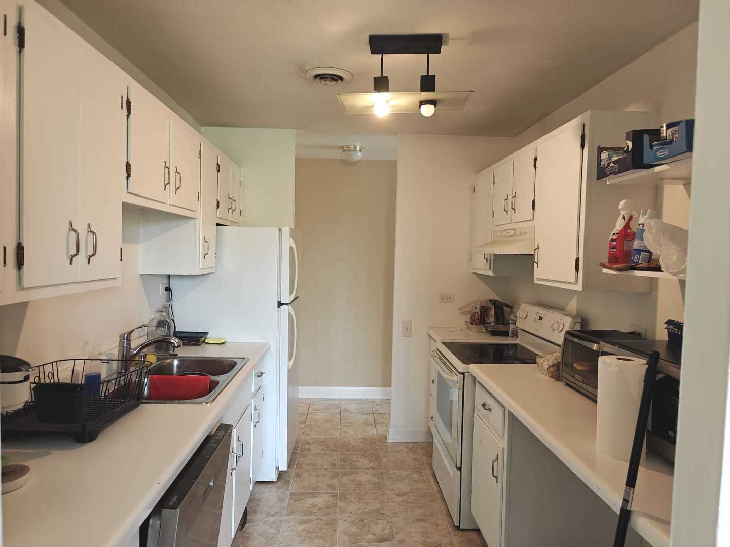 425 Walnut Creek Lane #1401, Lisle, IL 60532