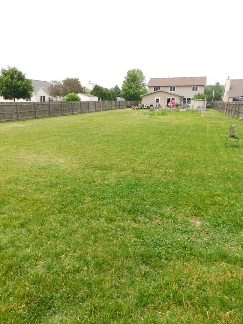 1064 N 129th Infantry Drive, Joliet, IL 60435