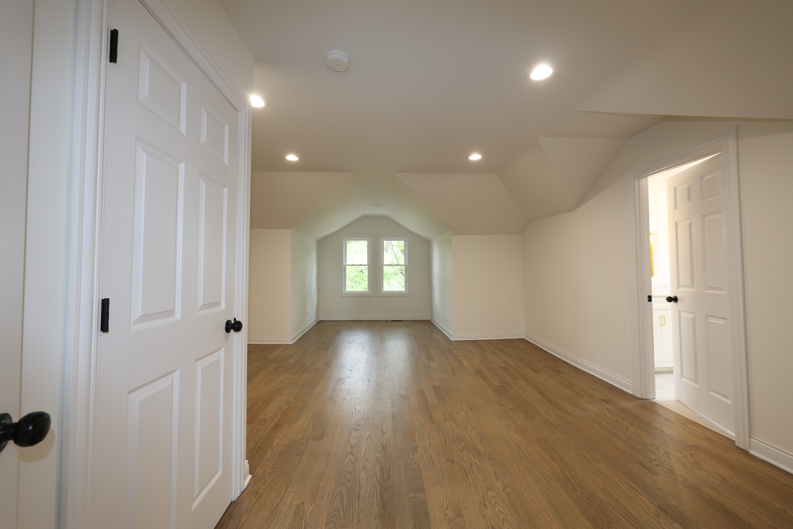 11173 S Hermosa Avenue, Chicago, IL 60643