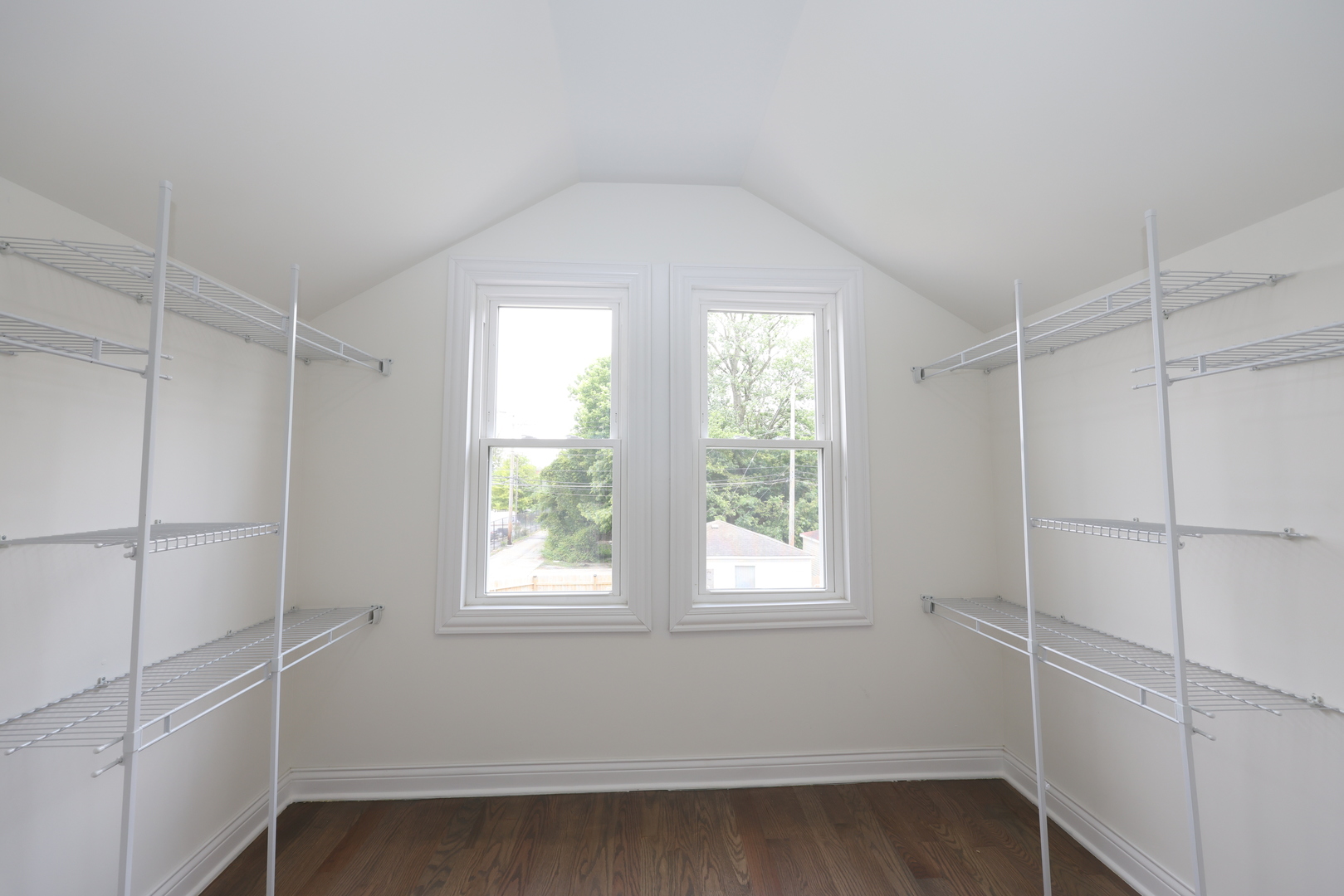 11173 S Hermosa Avenue, Chicago, IL 60643