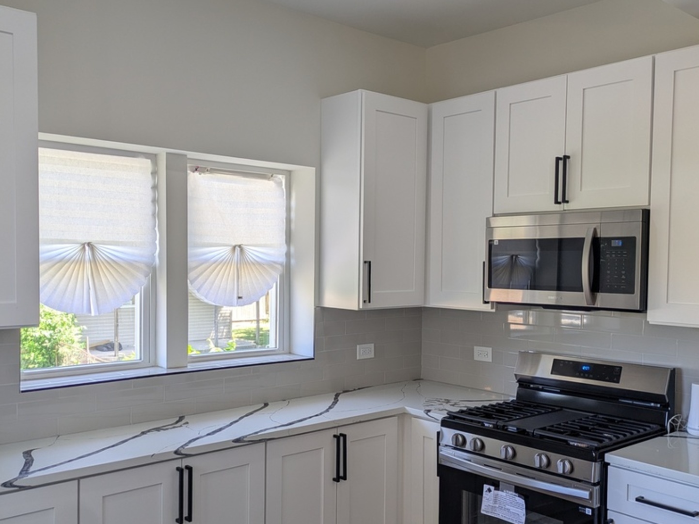 11173 S Hermosa Avenue, Chicago, IL 60643
