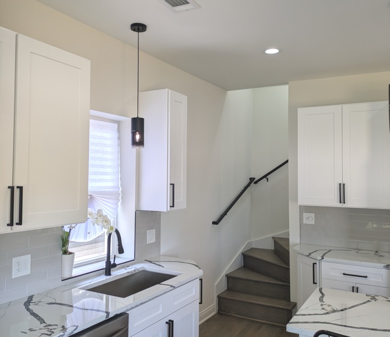11173 S Hermosa Avenue, Chicago, IL 60643