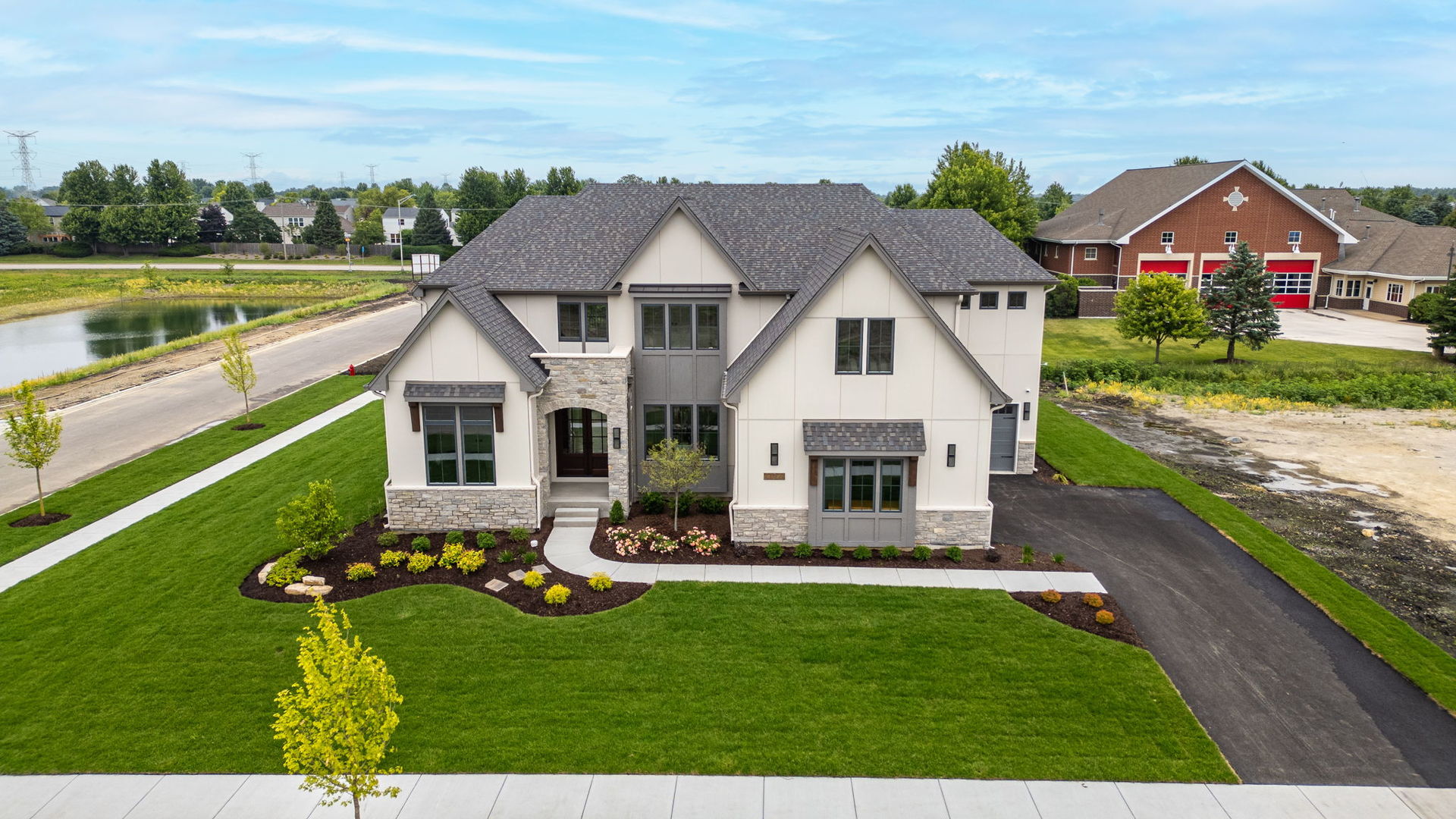 12029 S Stallion Drive, Plainfield, IL 60585