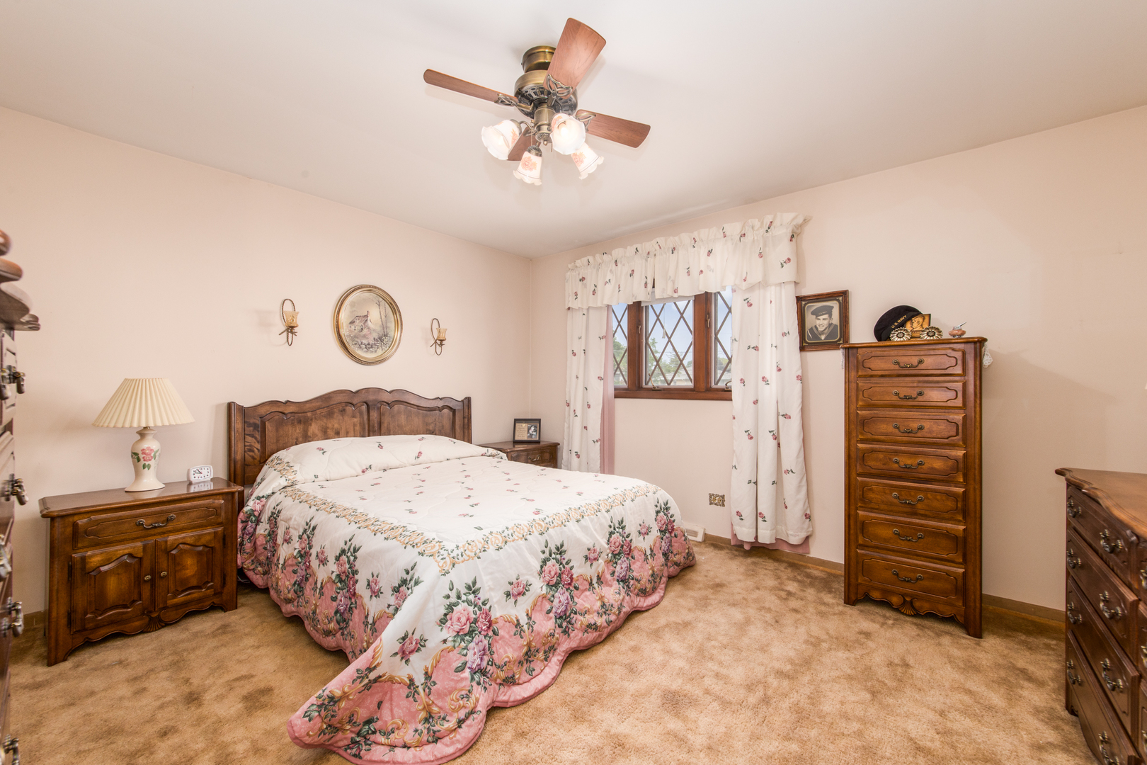 305 Denver Drive, Des Plaines, IL 60018