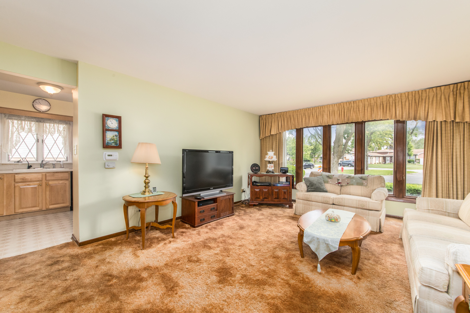 305 Denver Drive, Des Plaines, IL 60018