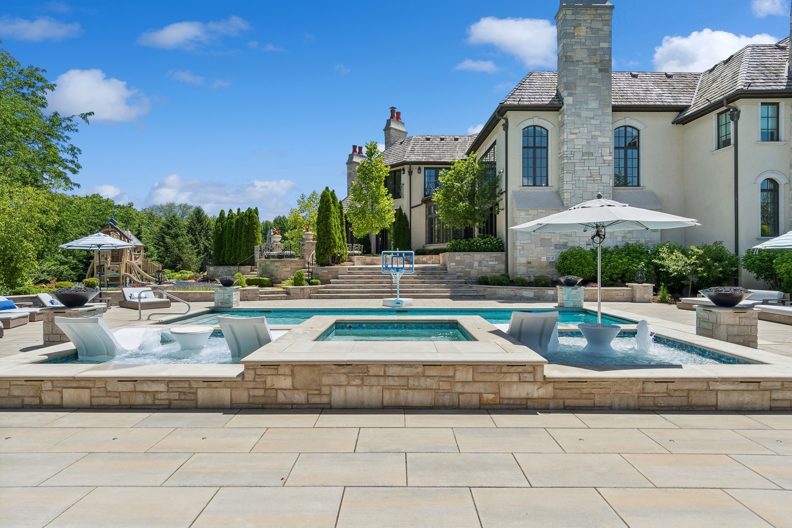 Naperville, IL 60564