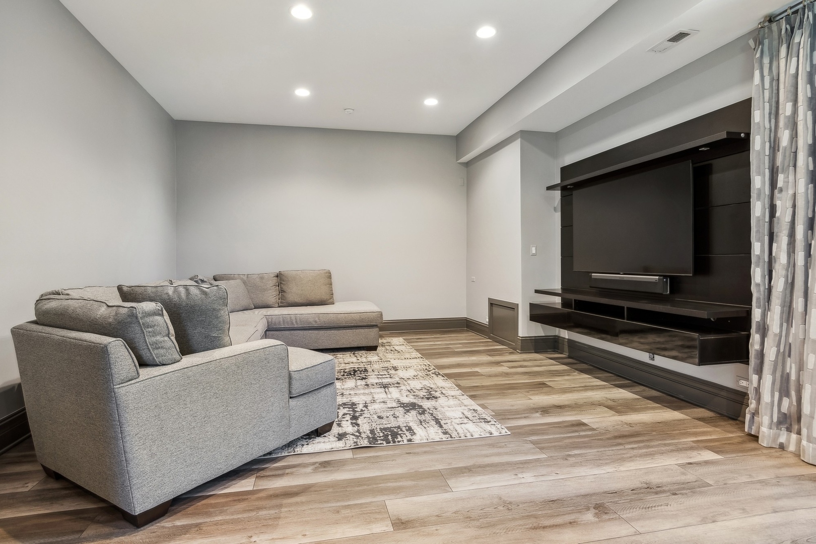 Naperville, IL 60564