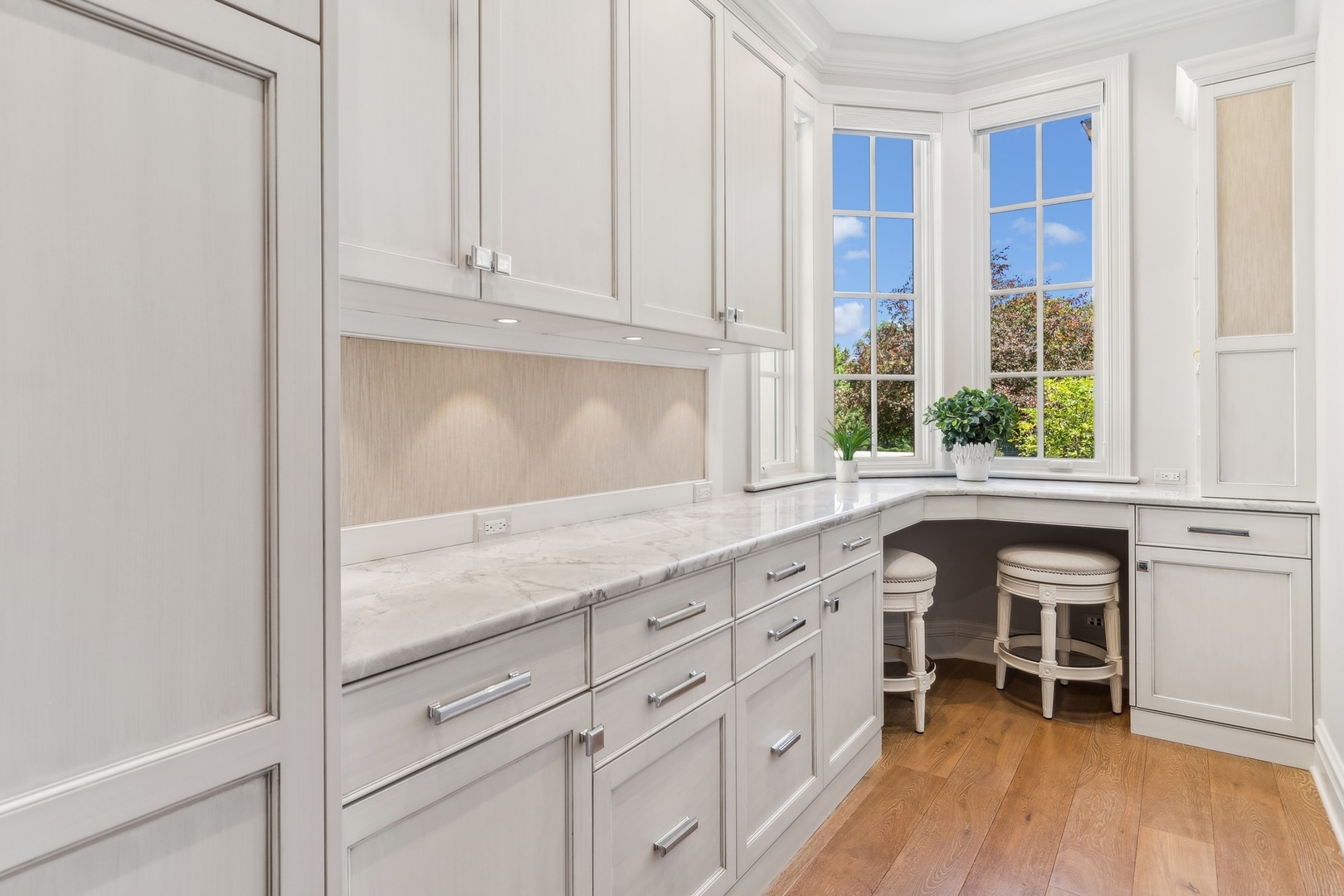 Naperville, IL 60564