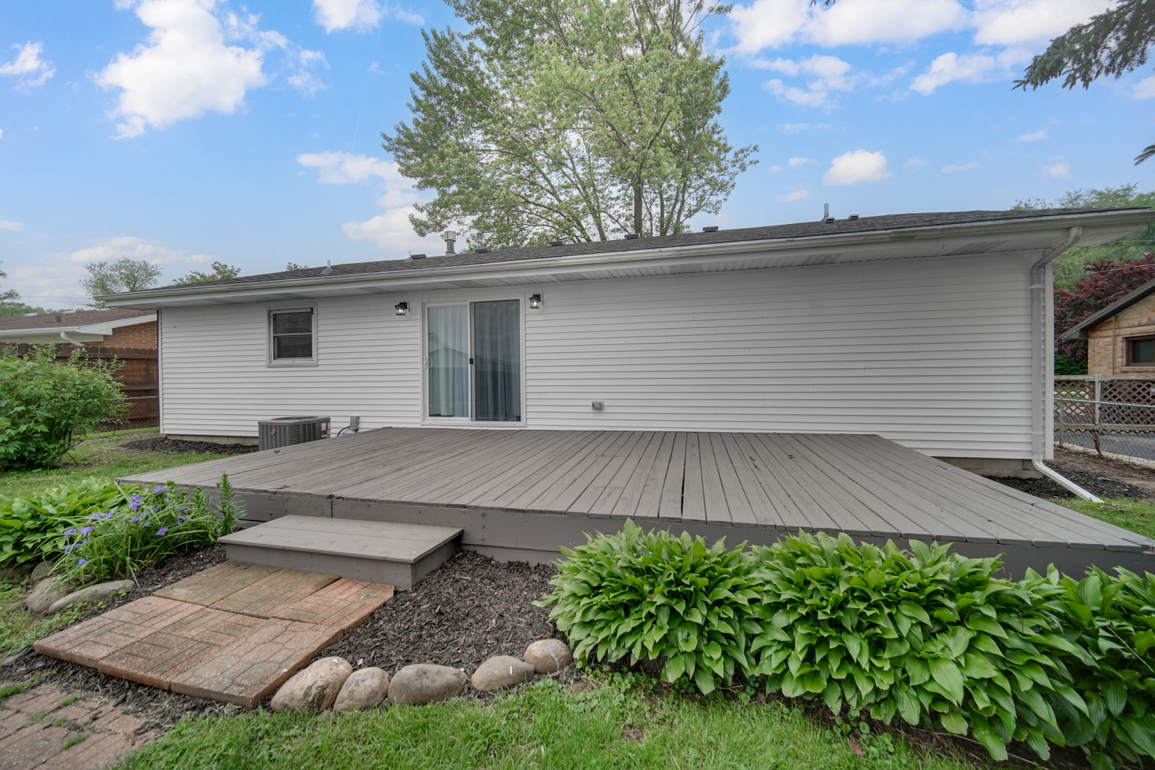 6441 E FLORA Street, Kankakee, IL 60901