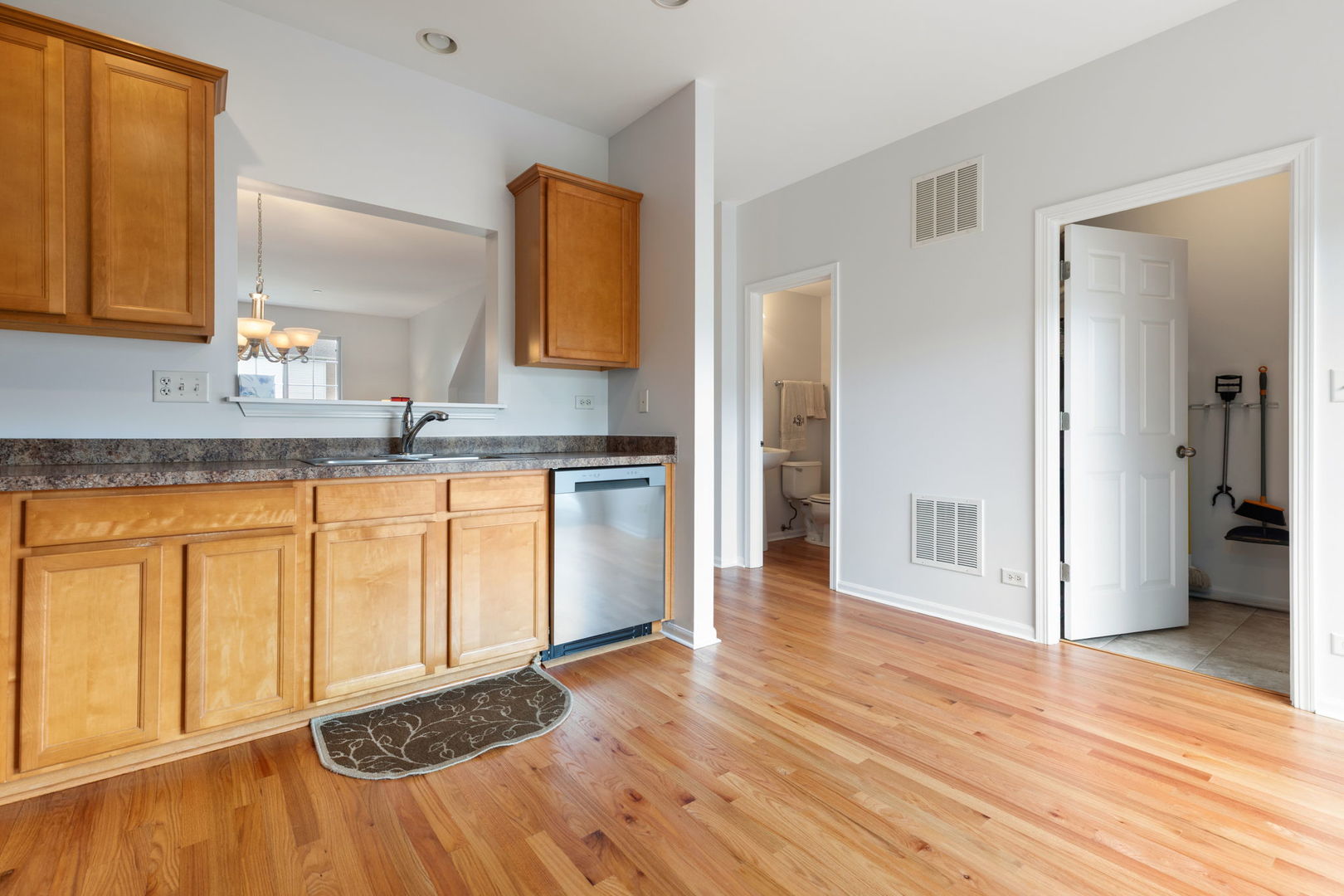 10325 KERRY RIDGE Court, Chicago Ridge, IL 60415