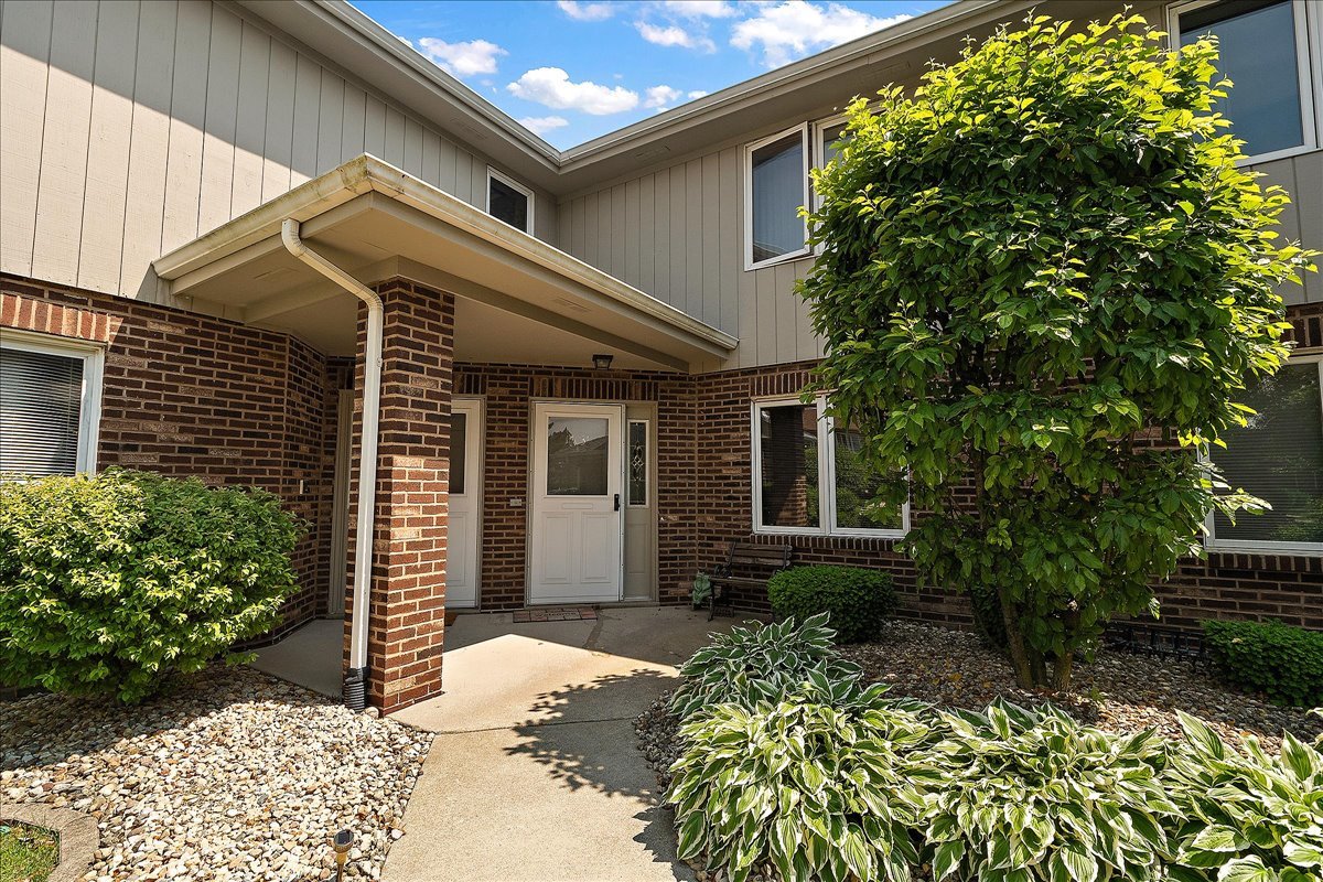 15031 Mayo Drive #19D, Orland Park, IL 60462