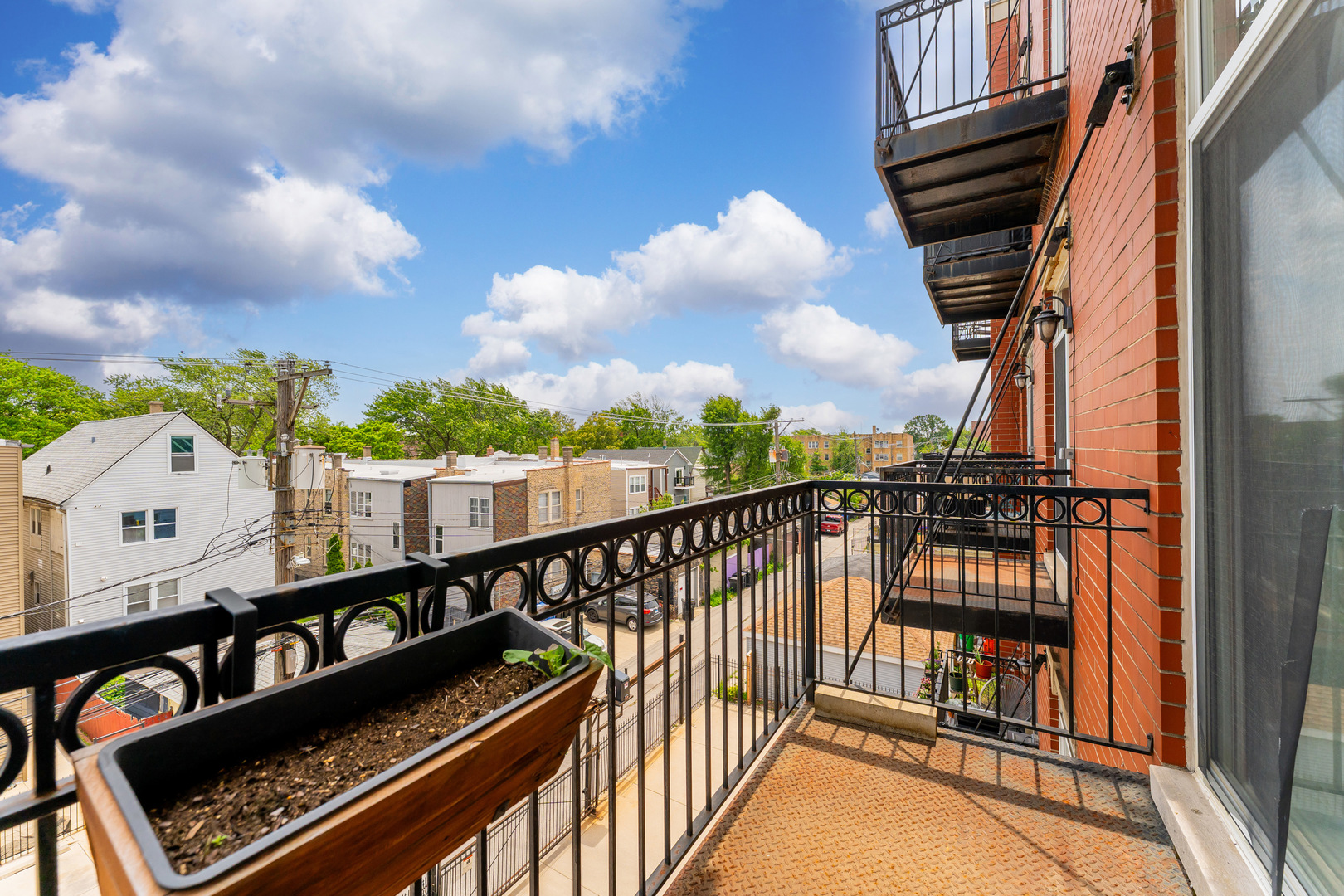 4231 N Kedzie Avenue #3E, Chicago, IL 60618