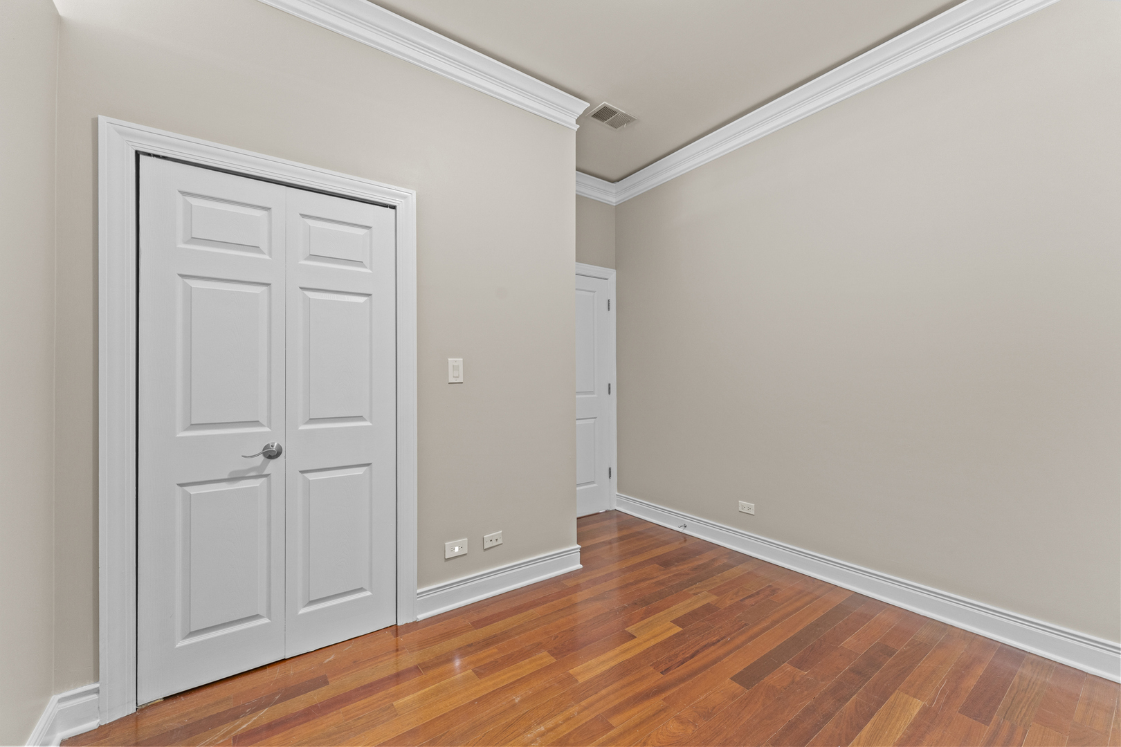 4231 N Kedzie Avenue #3E, Chicago, IL 60618