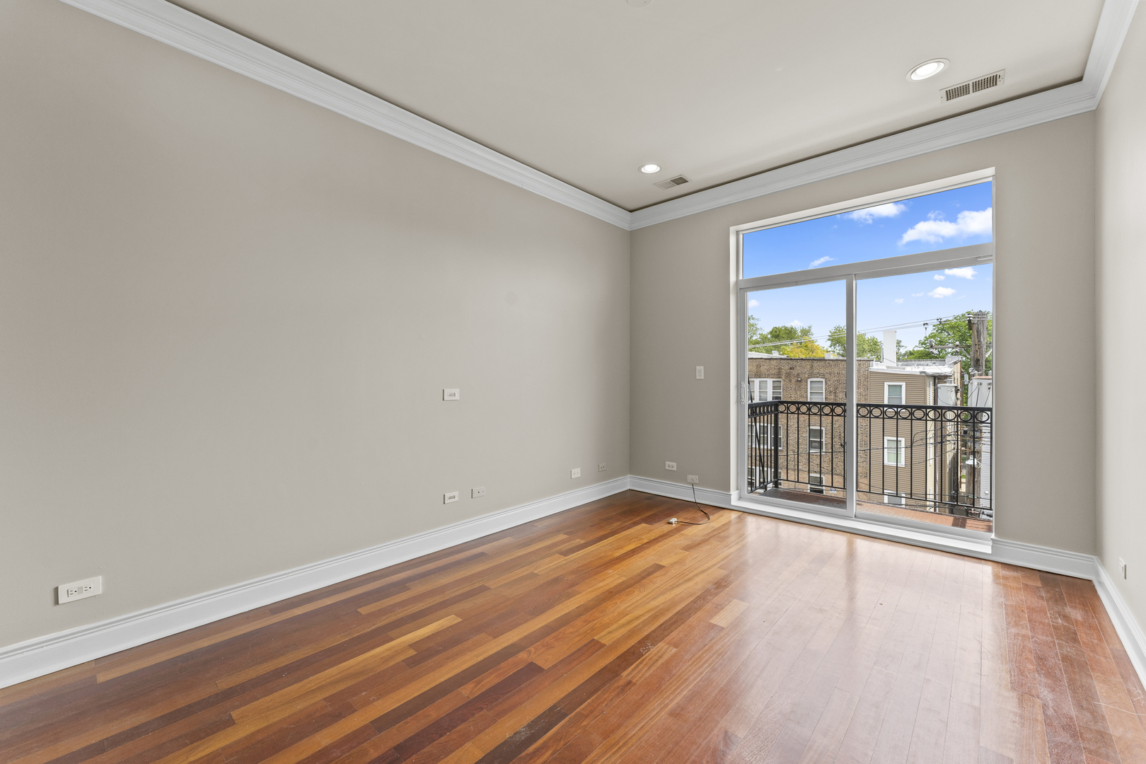 4231 N Kedzie Avenue #3E, Chicago, IL 60618