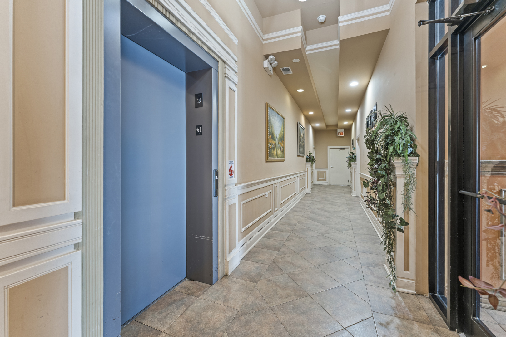 4231 N Kedzie Avenue #3E, Chicago, IL 60618