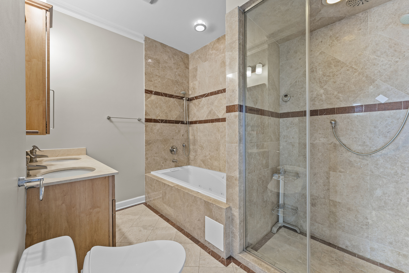 4231 N Kedzie Avenue #3E, Chicago, IL 60618