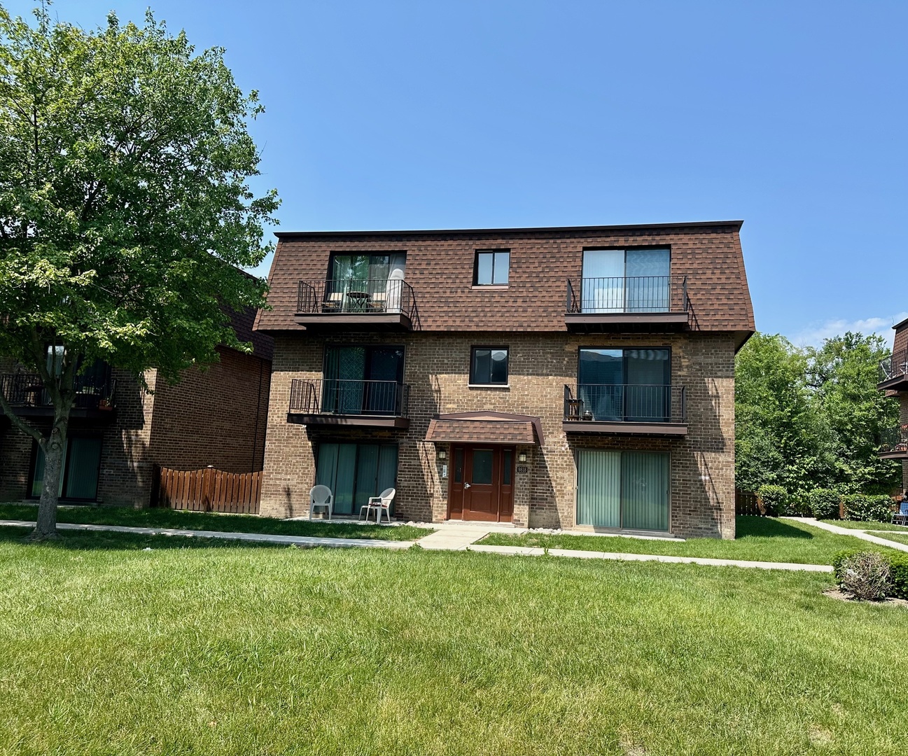 9818 Bianco Terrace #C, Des Plaines, IL 60016