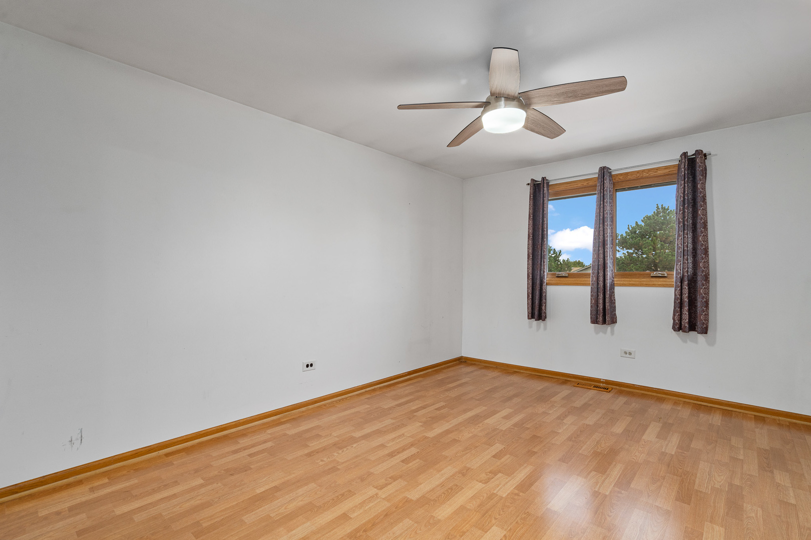 13412 Le Claire Avenue, Crestwood, IL 60418