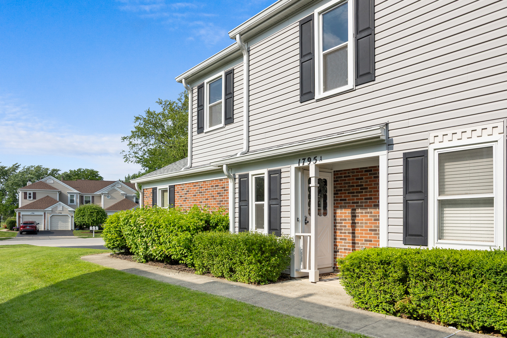 1795 Vermont Drive #A, Elk Grove Village, IL 60007
