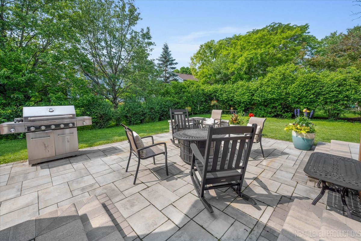 978 Merrimac Circle, Naperville, IL 60540