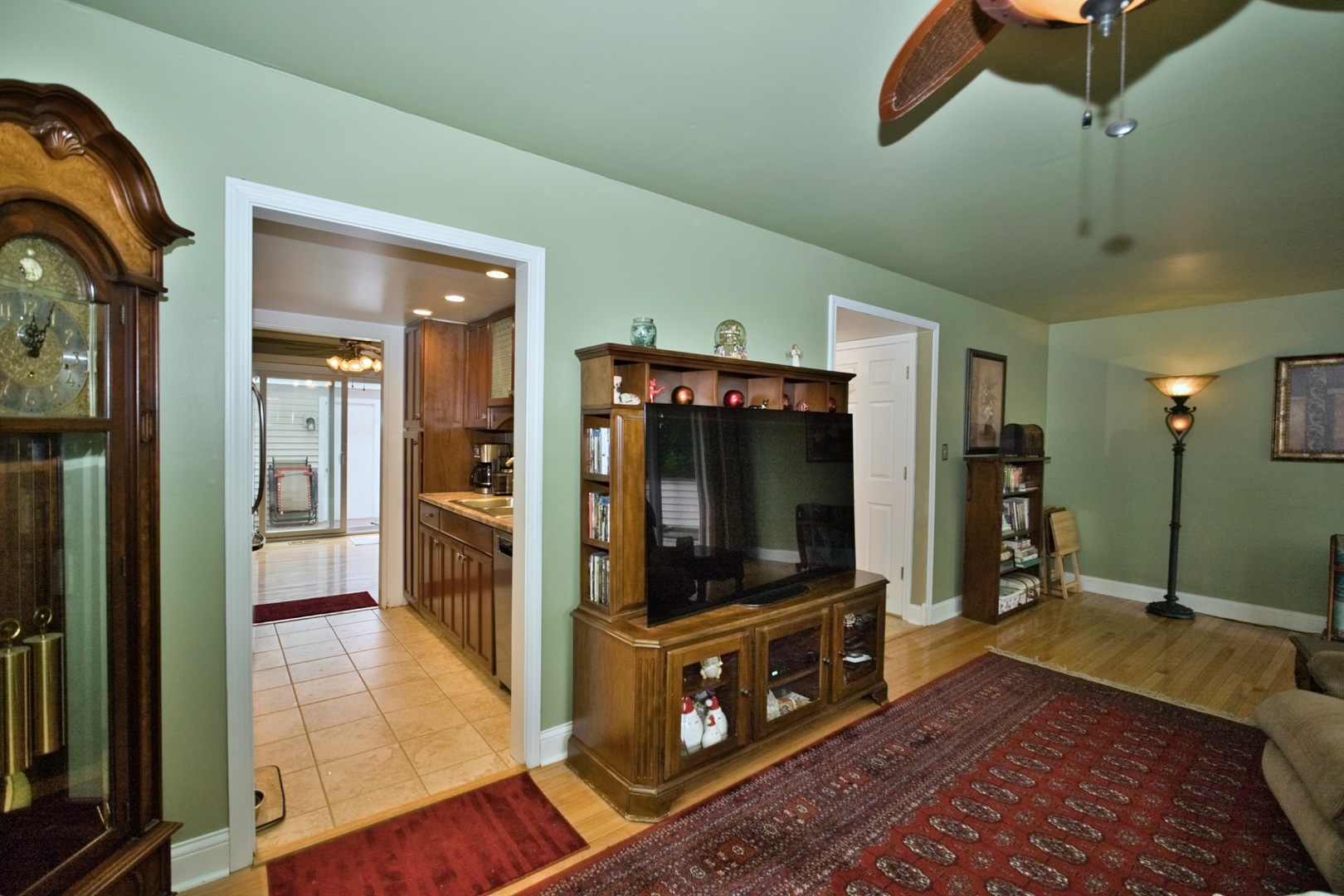 5 Spyglass Court, Naperville, IL 60563